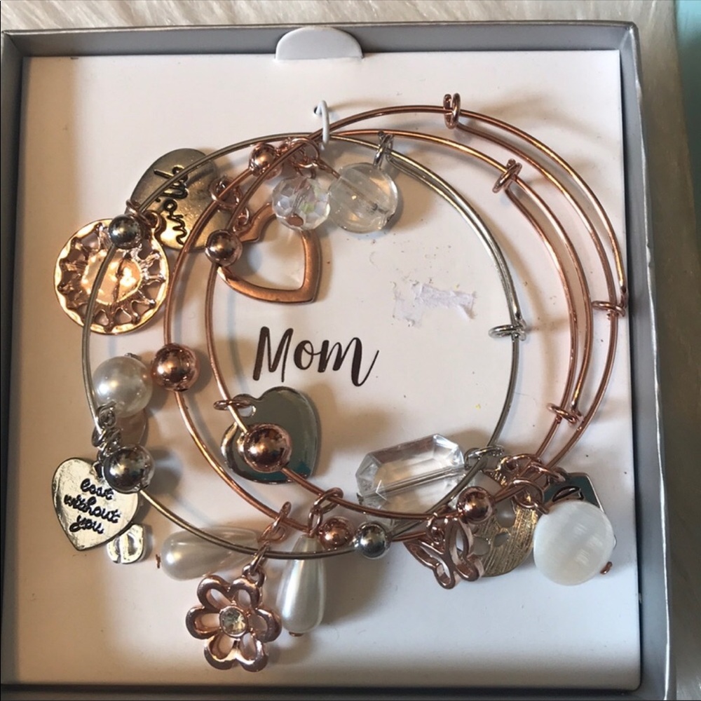 Set of 3 Mom charms bracelets